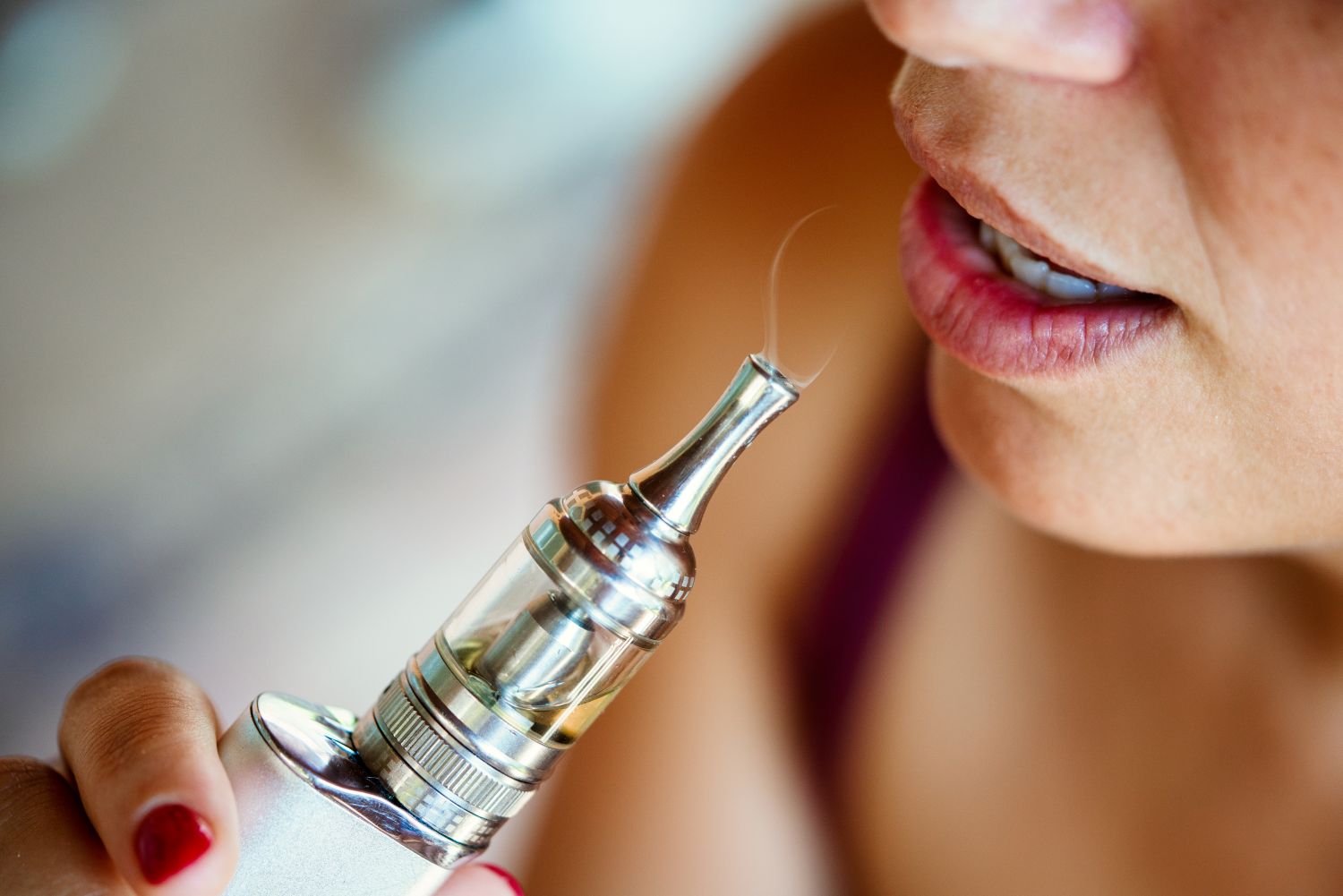 霧化器電子煙沒這麼好？6個改用大小電子煙的理由